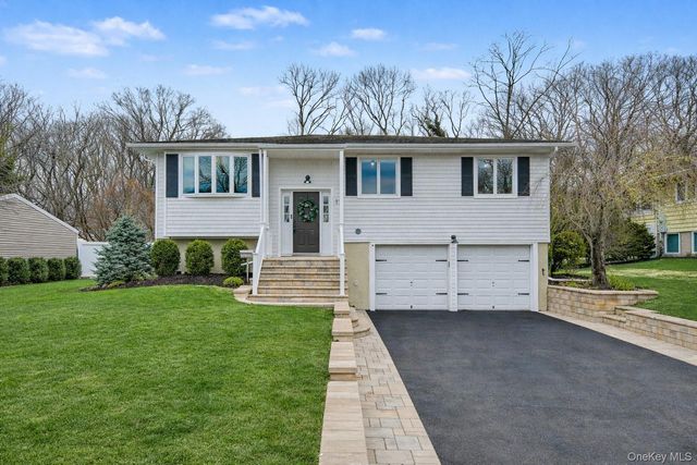 17 Country Lane Drive, Kings Park, NY 11754