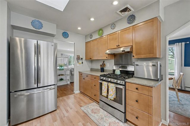 17 Country Lane Drive, Kings Park, NY 11754