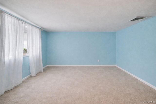 17 Country Lane Drive, Kings Park, NY 11754