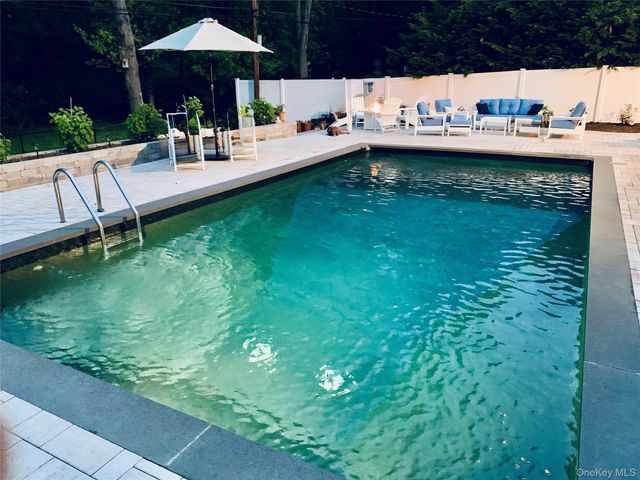 17 Country Lane Drive, Kings Park, NY 11754