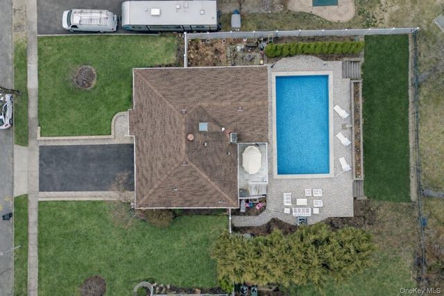 17 Country Lane Drive, Kings Park, NY 11754