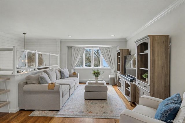 17 Country Lane Drive, Kings Park, NY 11754