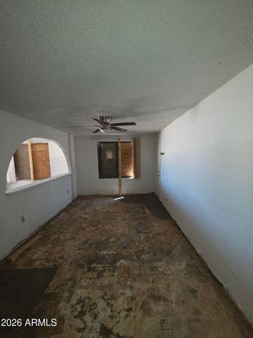 1910 N 42ND Drive, Phoenix, AZ 85009