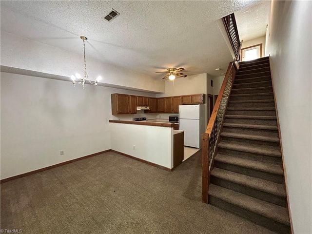 1439 King Charles Drive, Clemmons, NC 27012