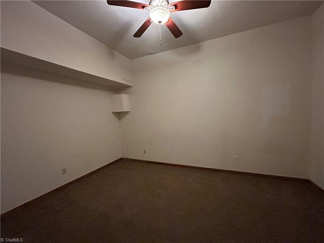 1439 King Charles Drive, Clemmons, NC 27012