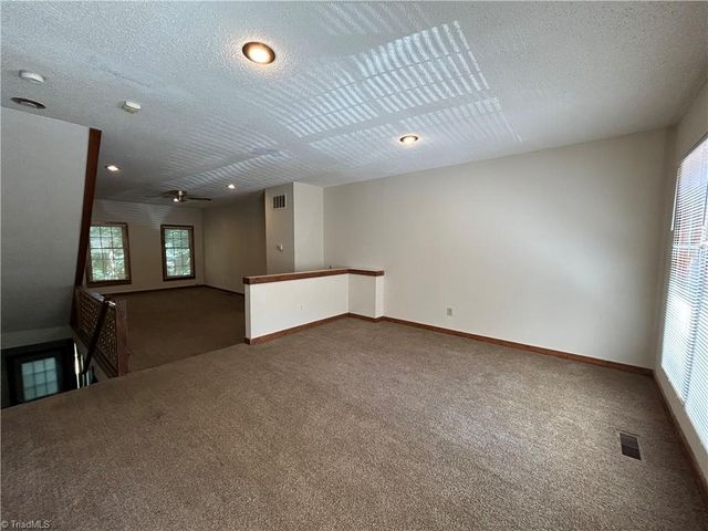 1439 King Charles Drive, Clemmons, NC 27012