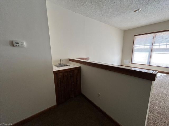 1439 King Charles Drive, Clemmons, NC 27012