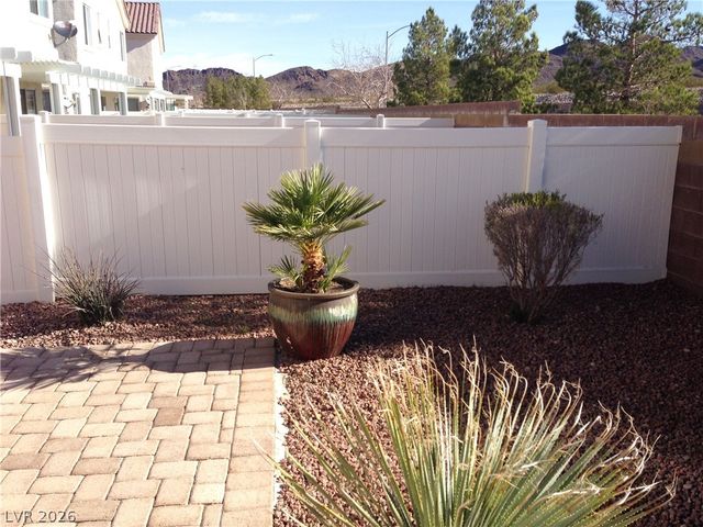 1617 Lefty Garcia Way, Henderson, NV 89002