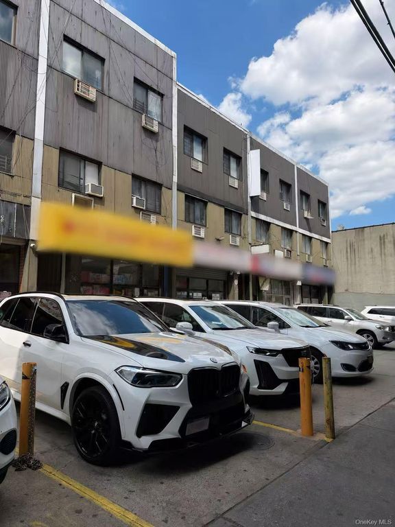 111-17 A Roosevelt Avenue, Corona, NY 11368 — exterior