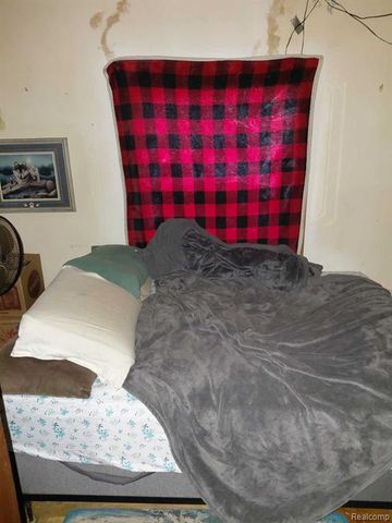 614 Coolidge Avenue, Iron River, MI 49935