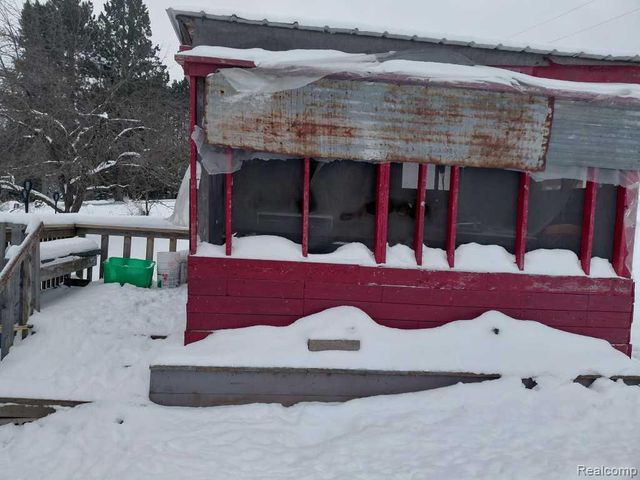 614 Coolidge Avenue, Iron River, MI 49935