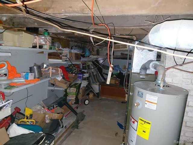 614 Coolidge Avenue, Iron River, MI 49935