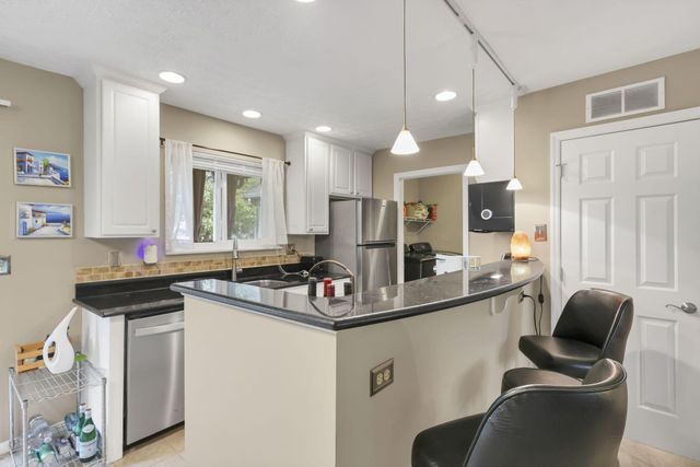 5315 Stonemeadow, D, Columbus, OH 43220