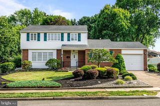 86 GREENWOOD DR, Blackwood, NJ 08012