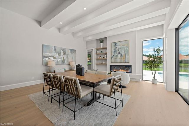 207 Monterey DR, Naples, FL 34119