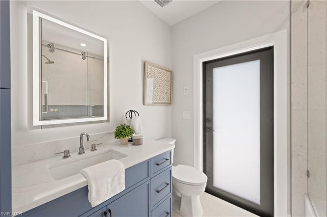 207 Monterey DR, Naples, FL 34119