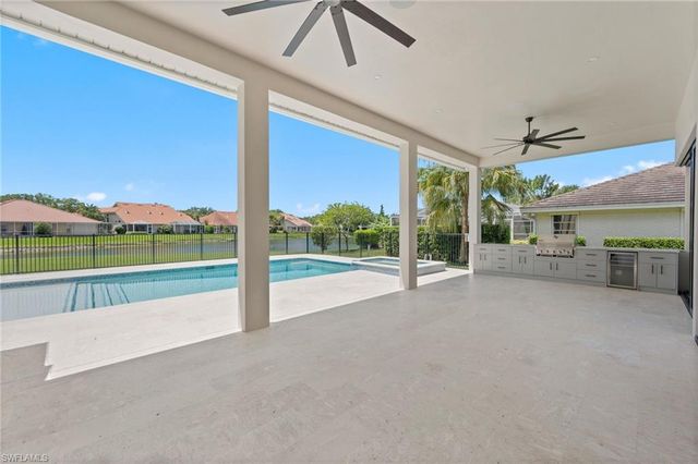 207 Monterey DR, Naples, FL 34119