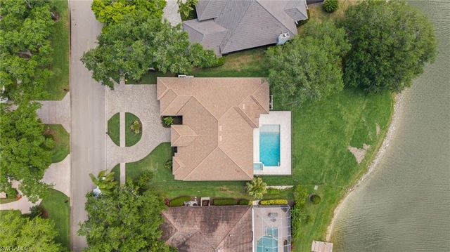 207 Monterey DR, Naples, FL 34119