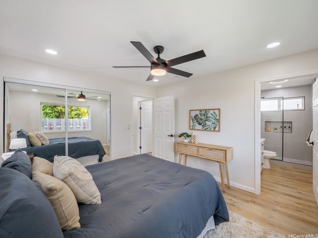 855 Kainoa Place, Honolulu, HI 96821