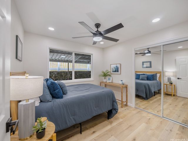 855 Kainoa Place, Honolulu, HI 96821