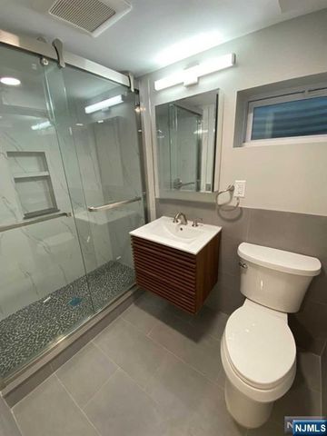 79 Ridgewood Avenue, Paramus, NJ 07652