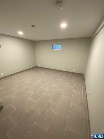 79 Ridgewood Avenue, Paramus, NJ 07652