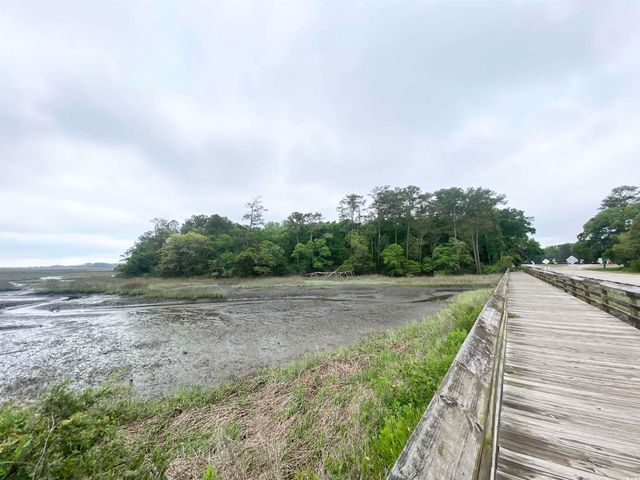 137 Pinnacle Dr., Murrells Inlet, SC 29576