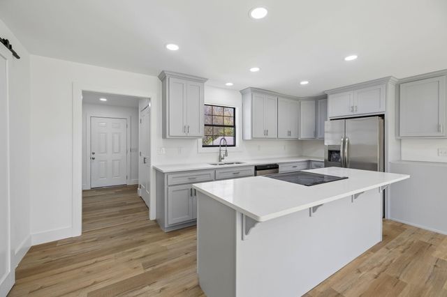 614 Shoemaker Street, Athens, TN 37303