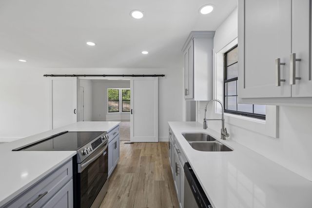 614 Shoemaker Street, Athens, TN 37303