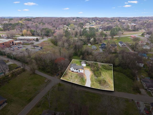 614 Shoemaker Street, Athens, TN 37303