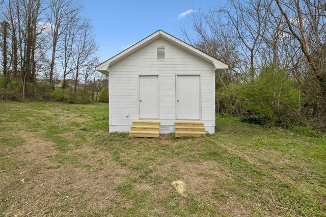 614 Shoemaker Street, Athens, TN 37303