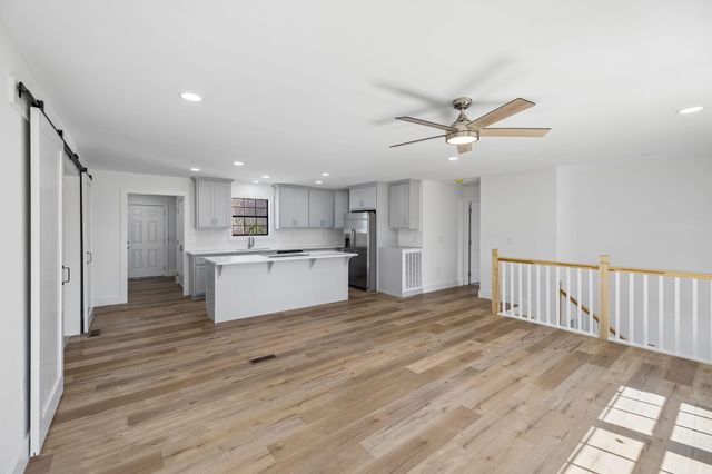 614 Shoemaker Street, Athens, TN 37303