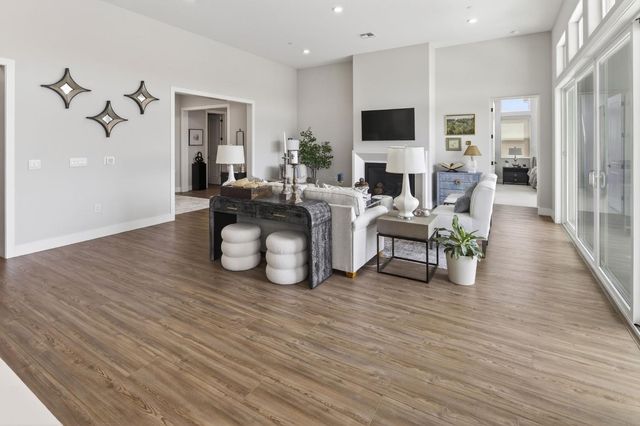 5017 Envy St, Roseville, CA 95747