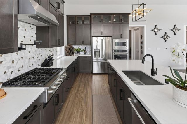 5017 Envy St, Roseville, CA 95747