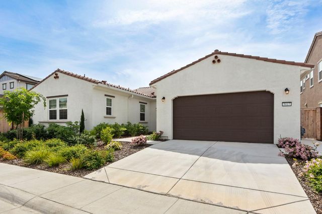 5017 Envy St, Roseville, CA 95747