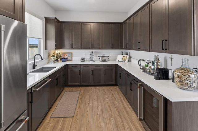 5017 Envy St, Roseville, CA 95747