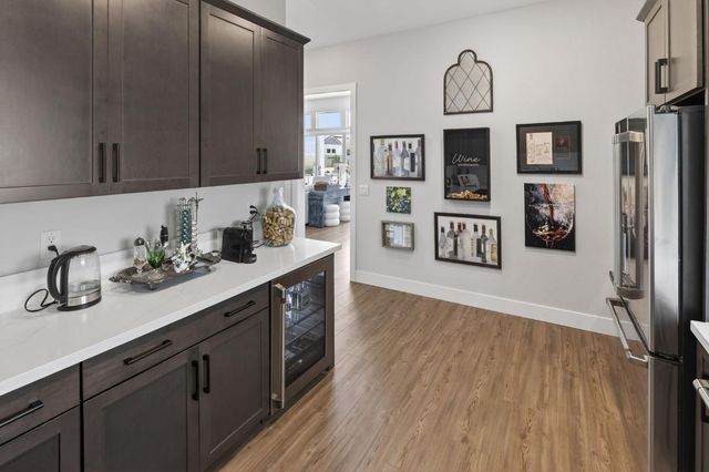 5017 Envy St, Roseville, CA 95747