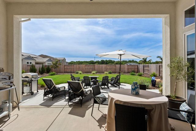 5017 Envy St, Roseville, CA 95747