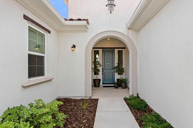 5017 Envy St, Roseville, CA 95747