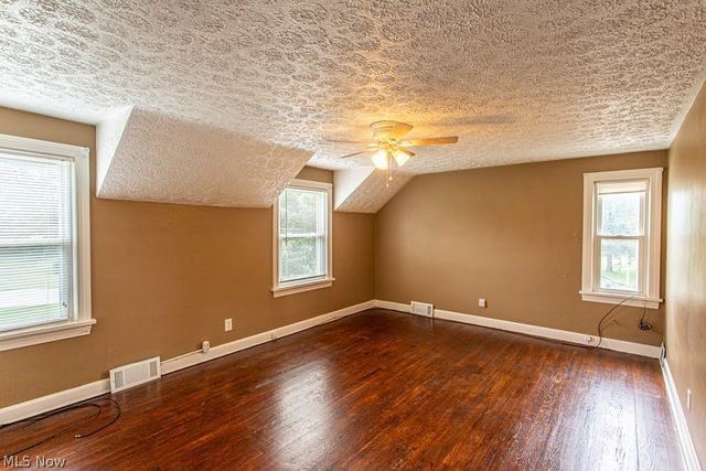 6714 Glendale Avenue, Youngstown, OH 44512