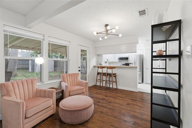 3002 Lynnwood Drive, Arlington, TX 76013