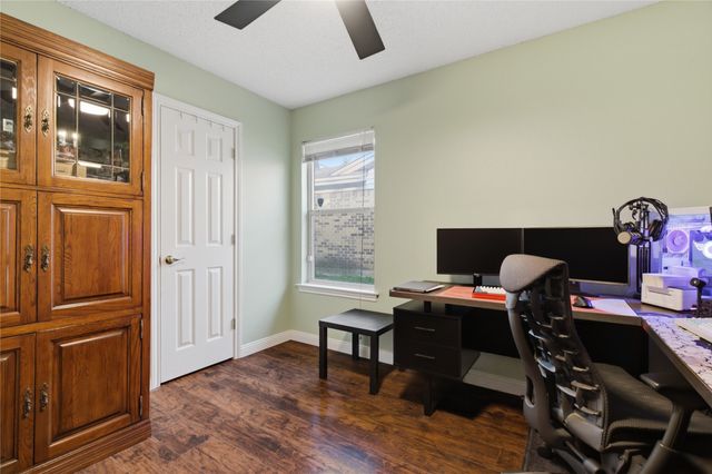 3002 Lynnwood Drive, Arlington, TX 76013