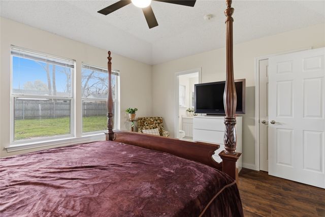 3002 Lynnwood Drive, Arlington, TX 76013