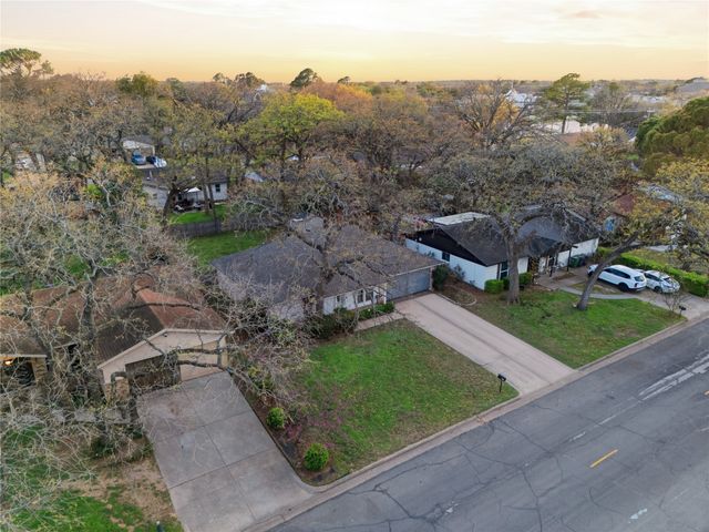 3002 Lynnwood Drive, Arlington, TX 76013