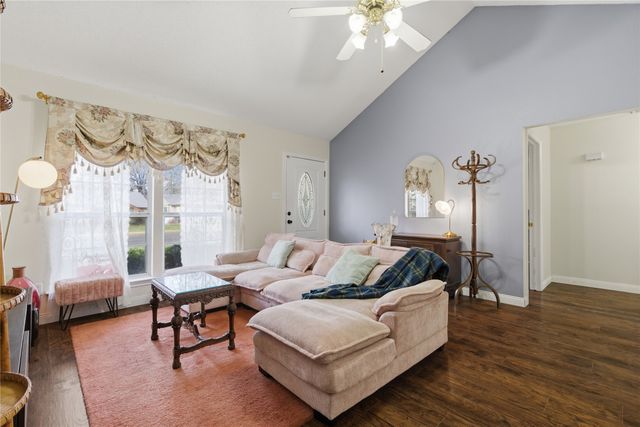 3002 Lynnwood Drive, Arlington, TX 76013