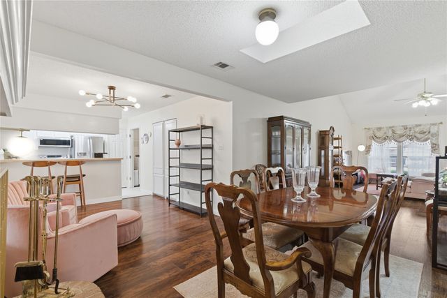 3002 Lynnwood Drive, Arlington, TX 76013