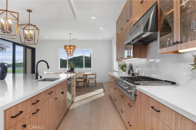 18411 Boulder Bluff, Silverado, CA 92676