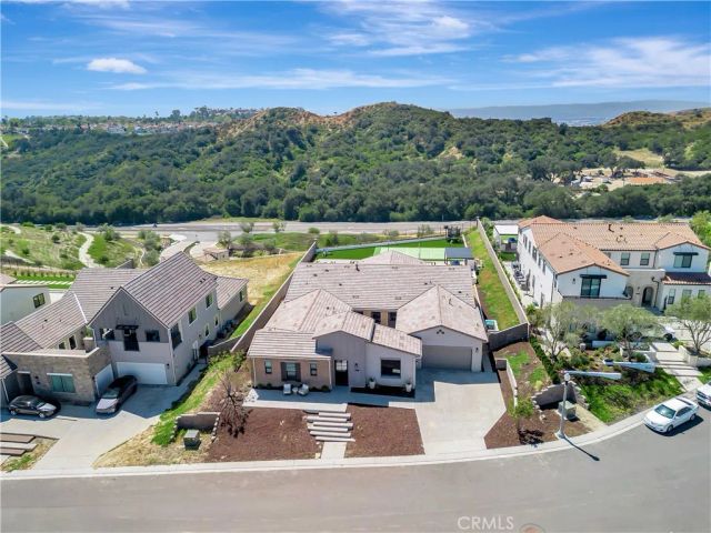 18411 Boulder Bluff, Silverado, CA 92676