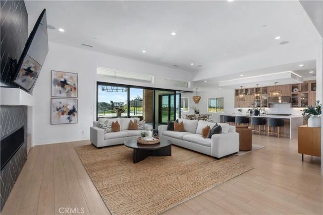 18411 Boulder Bluff, Silverado, CA 92676