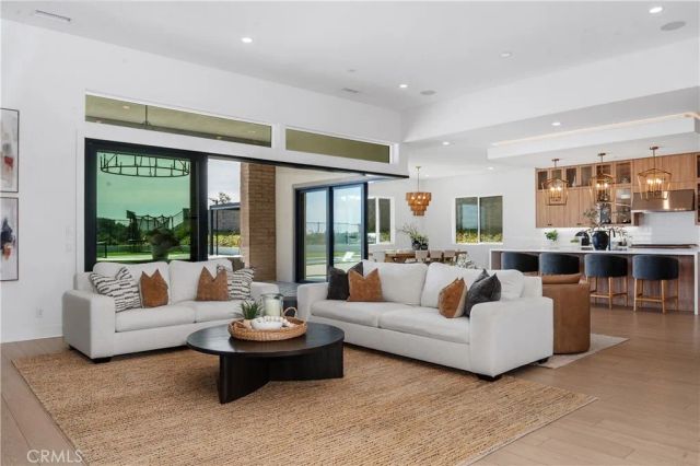 18411 Boulder Bluff, Silverado, CA 92676